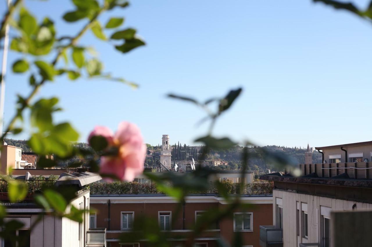 Il Garofano Rosa Apartamento Verona Exterior foto